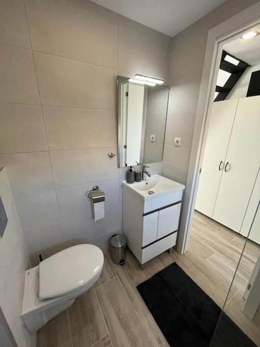 Belle Mar Sea View Studio ตอร์เรเวียคา ภายนอก รูปภาพ